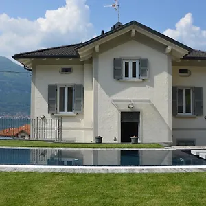 Lescen White - View , Lezzeno Italie