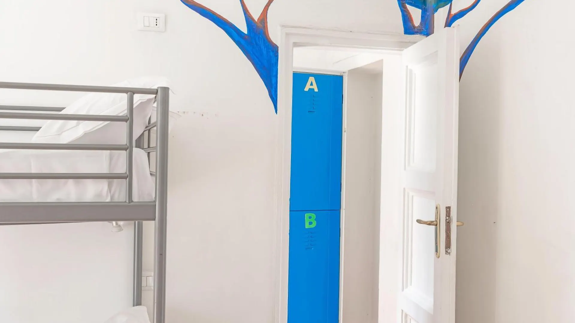 A Casa Di Amici Hostel Palermo 0*,