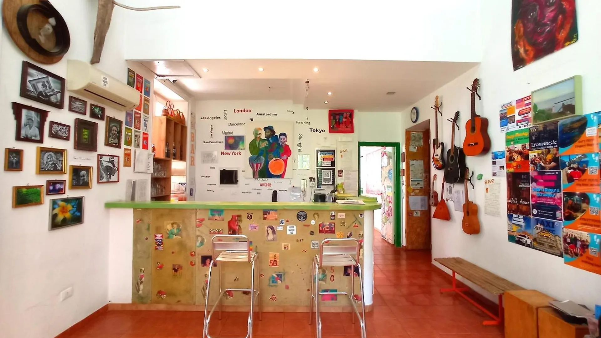 Auberge de jeunesse A Casa Di Amici à Palerme Italie